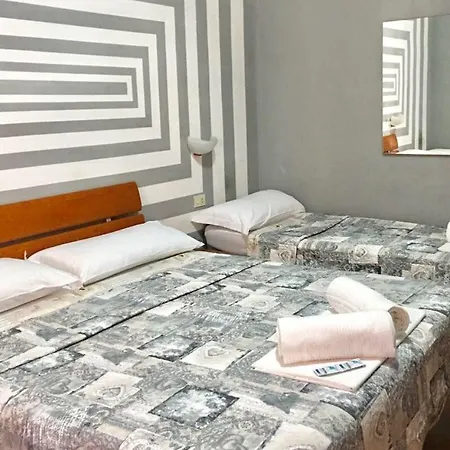 Hi Termini בית הארחה רומא