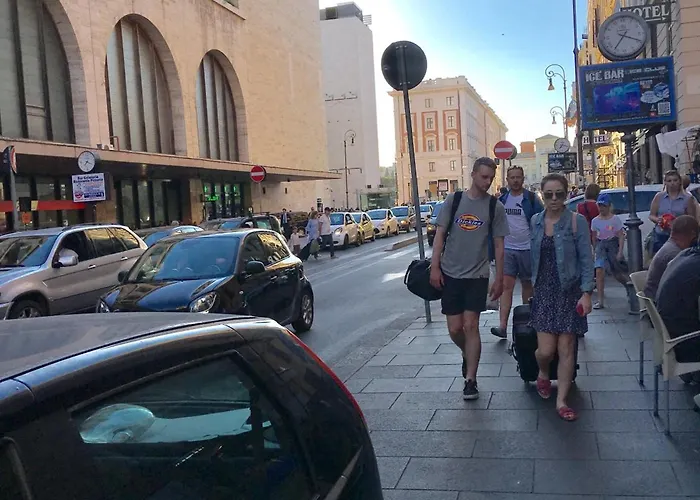 Hi Termini 2* روما